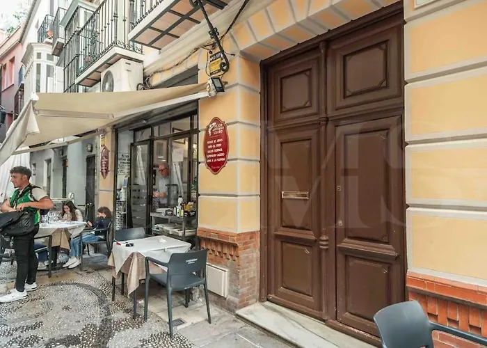 Charming With Private Patio By Rems Daire