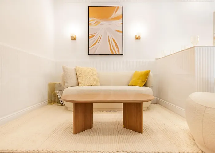 Charming With Private Patio By Rems Daire *