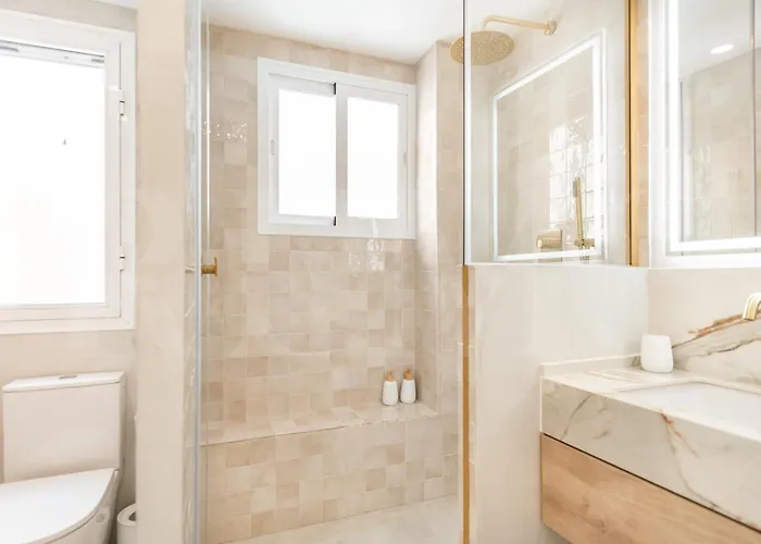 Charming With Private Patio By Rems *